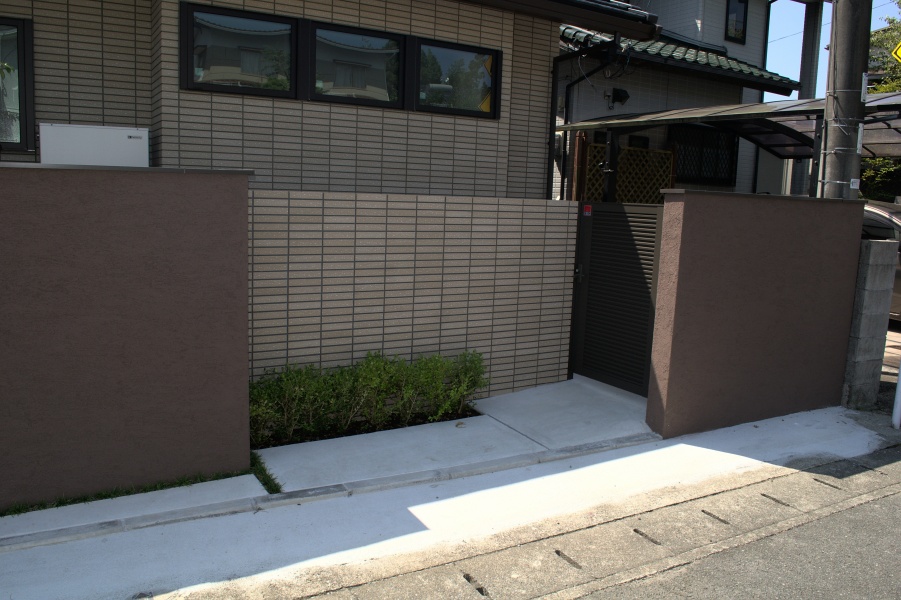 クローズ外構